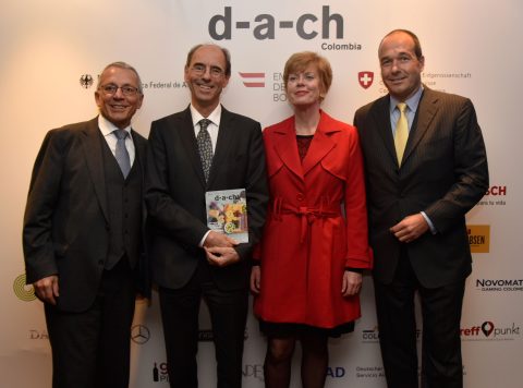 Lanzamiento oficial d-a-ch Colombia